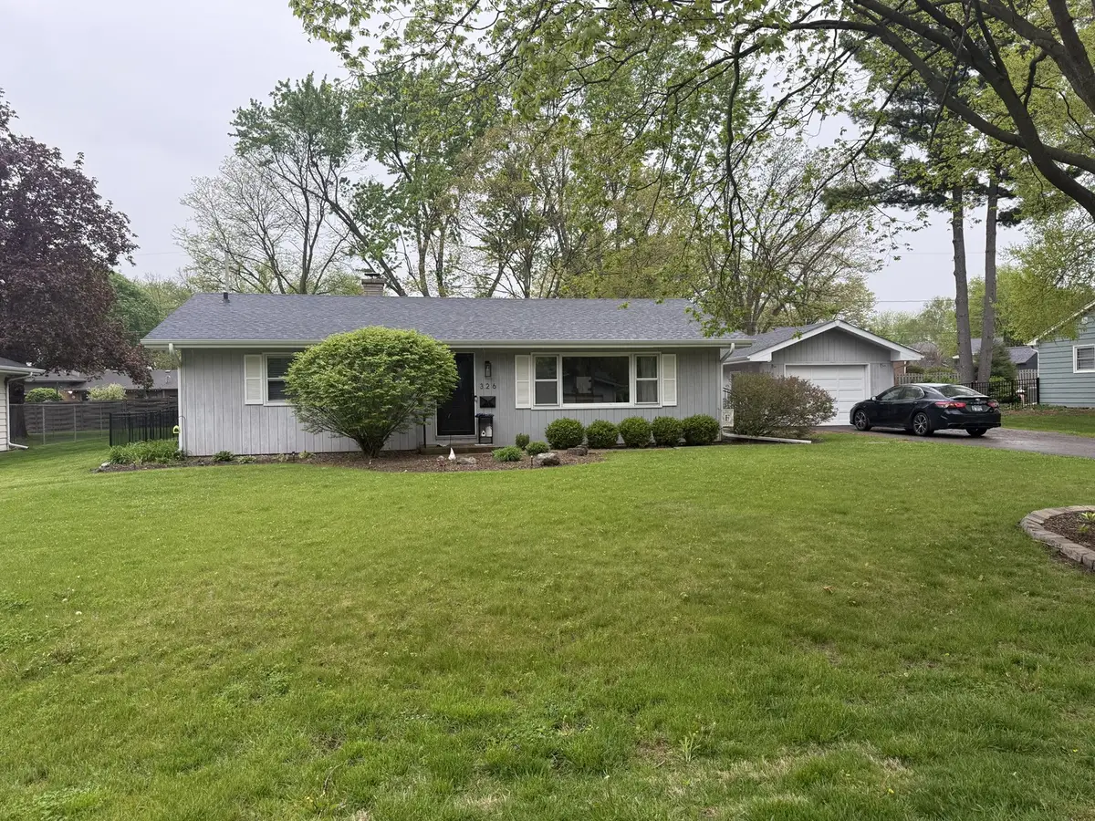 326 Maple Lane, Geneva, IL 60134 - #1