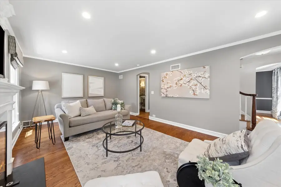 349 E Ridge Avenue, Elmhurst, IL 60126 - #2