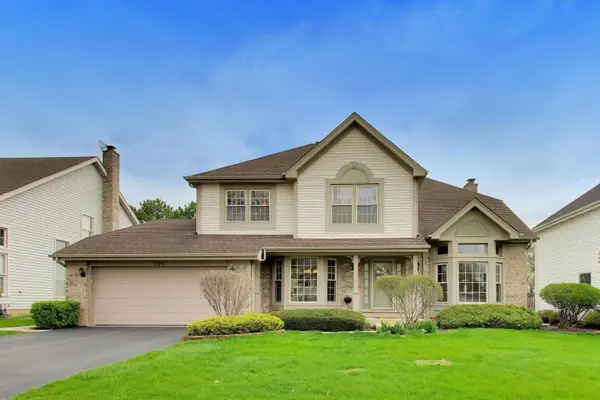 135 Corsaire Lane, Schaumburg, IL 60173