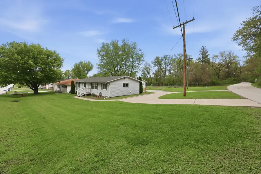 137 E 7th Street, Coal Valley, IL 61240 - #3