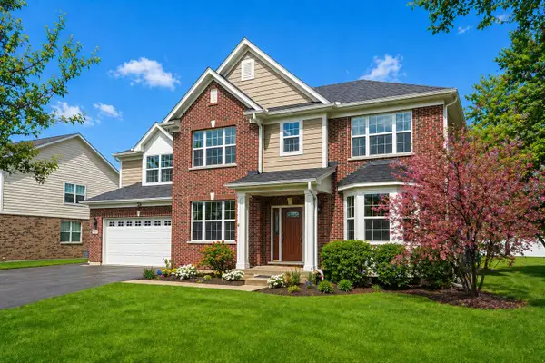 1551 E Olive Street, Palatine, IL 60074