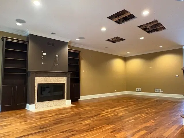 2036 W Barry Avenue, Chicago, IL 60618 - #3