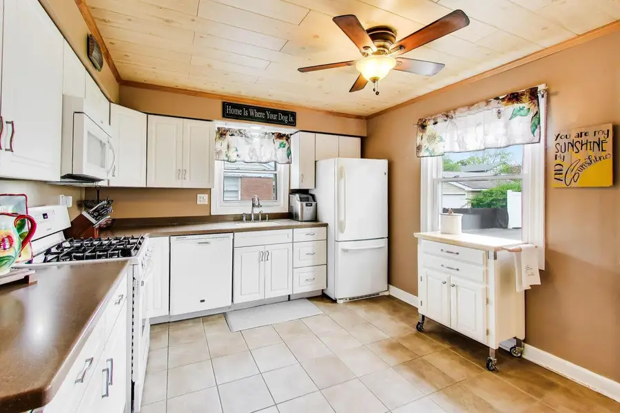 817 S Spring Road, Elmhurst, IL 60126 - #3