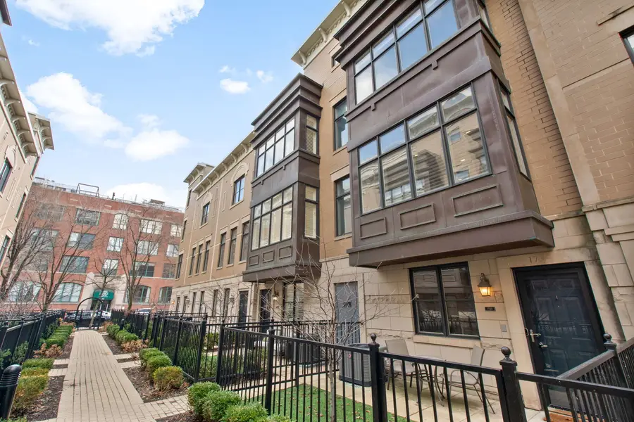 1738 S Indiana Avenue, Chicago, IL 60616 - #2