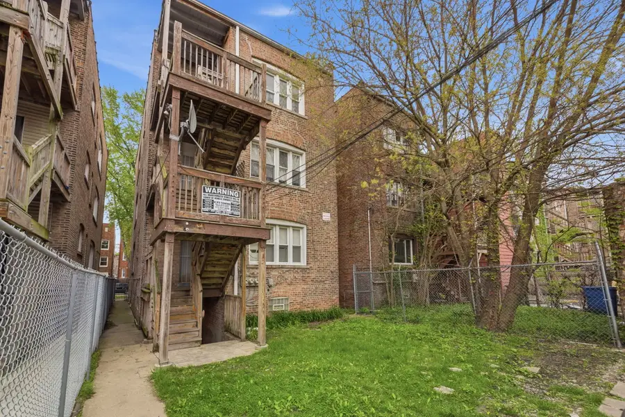 7724 S Essex Avenue, Chicago, IL 60649 - #2