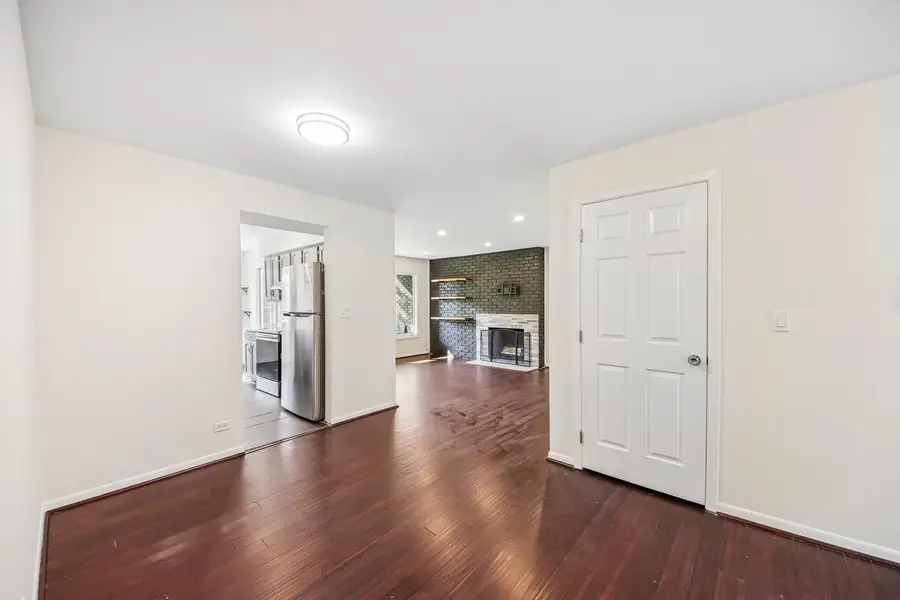 170 Grove Avenue #B, Des Plaines, IL 60016 - #3