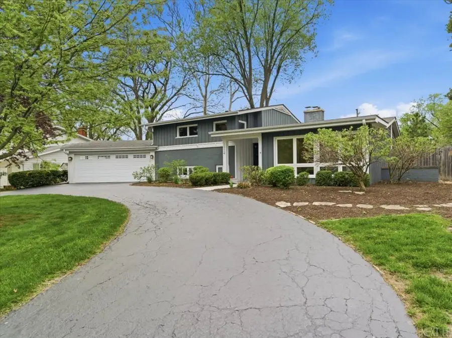 1000 Crest Street, Wheaton, IL 60189 - #3