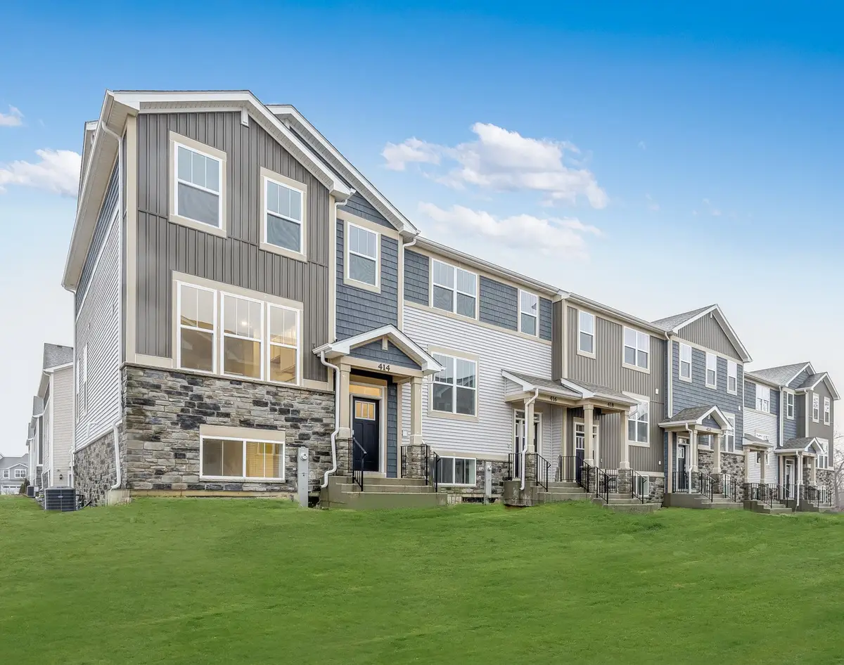 426 Red Oak Circle, Volo, IL 60020 - #1