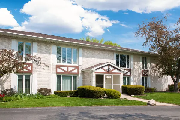 1408 S New Wilke Road #2-B, Arlington Heights, IL 60005