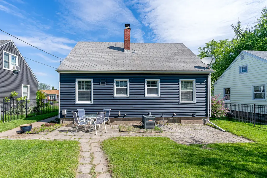 2223 W Rusholme Street, Davenport, IA 52804 - #2