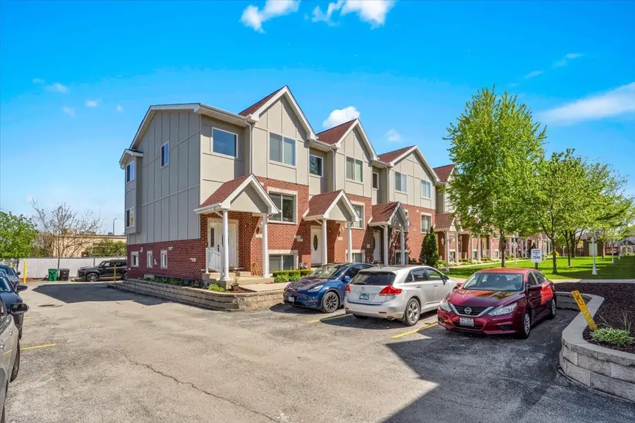 7222 W 83rd Street, Bridgeview, IL 60455 - #2