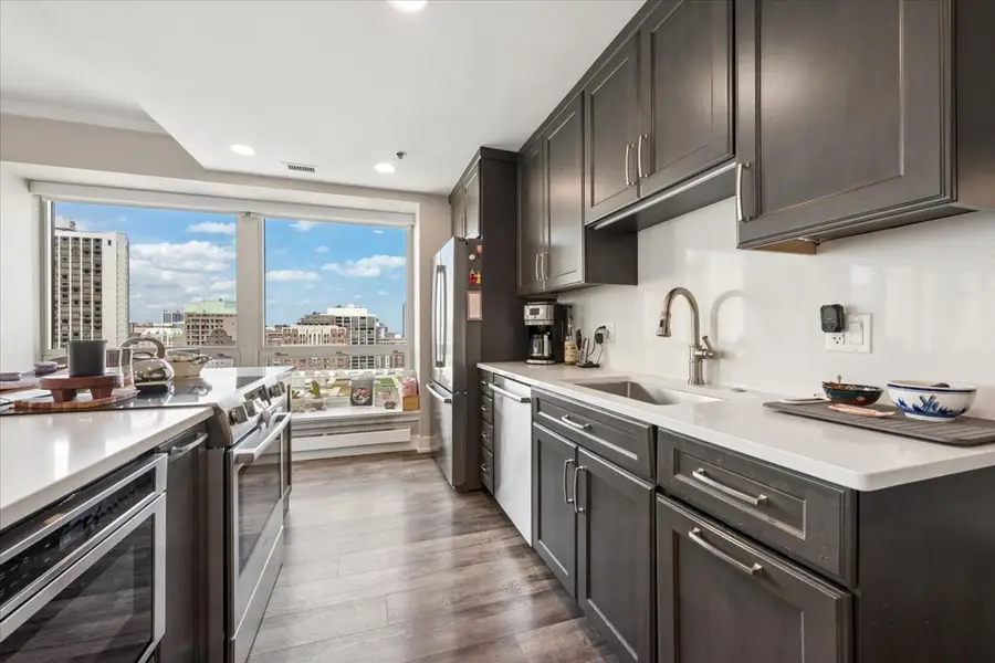 57 E Delaware Place #1805, Chicago, IL 60611 - #2
