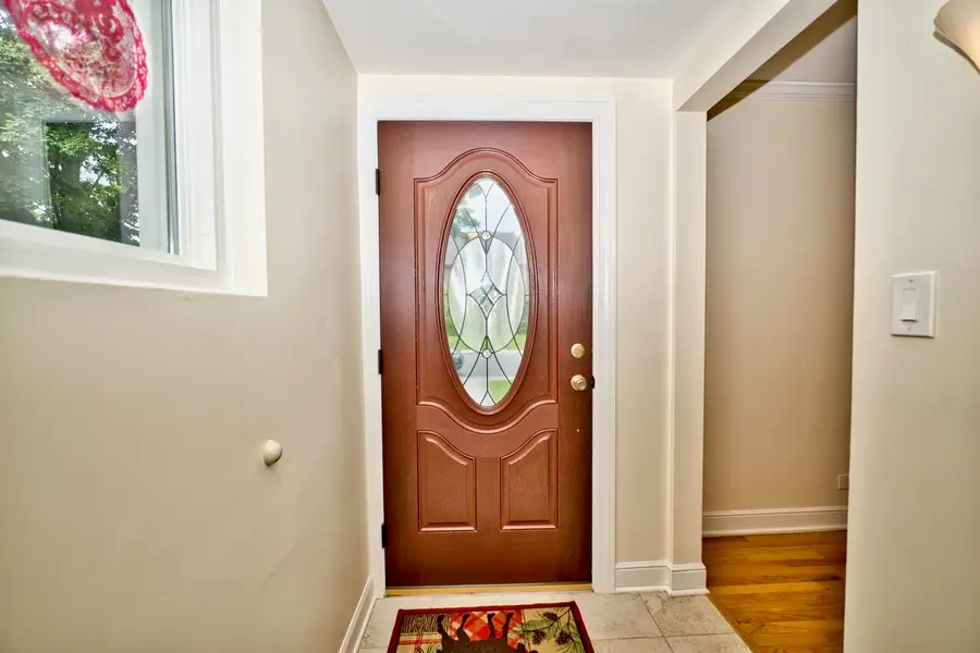 6707 N Saint Louis Avenue, Lincolnwood, IL 60712 - #3
