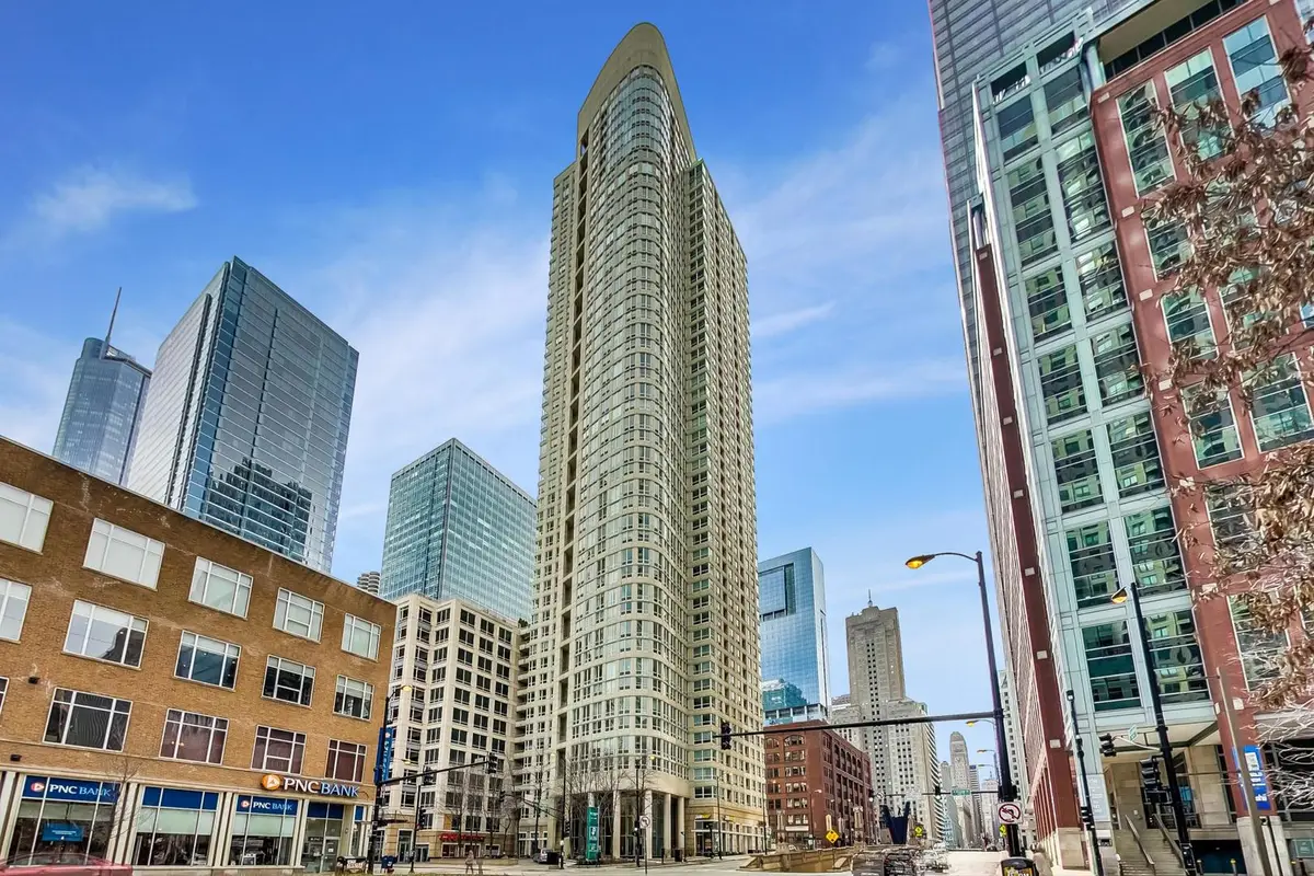 345 N La Salle Drive #3503, Chicago, IL 60654 - #1
