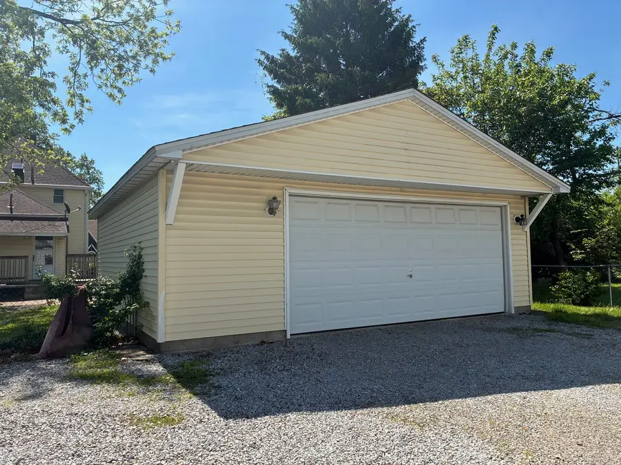 19 52nd Street, Belleville, IL 62226 - #2