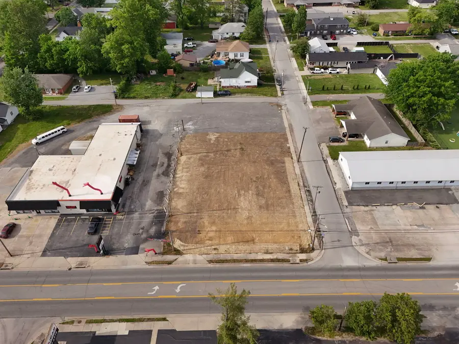 1100 W Main Street, Marion, IL 62959 - #2