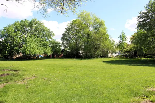 600 E Cedar Street, Leroy, IL 61752