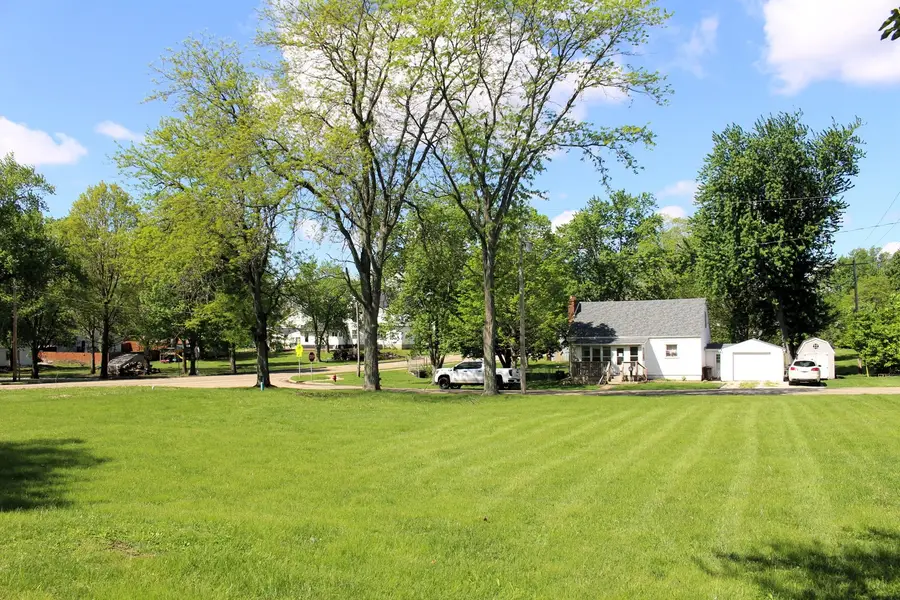 600 E Cedar Street, Leroy, IL 61752 - #3
