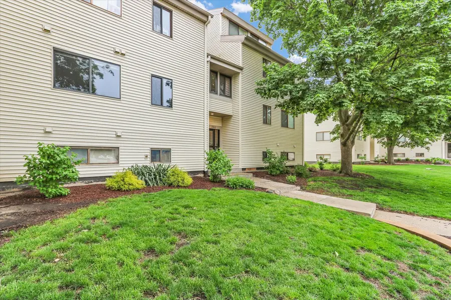 1909 Melrose Drive #B, Champaign, IL 61820 - #2