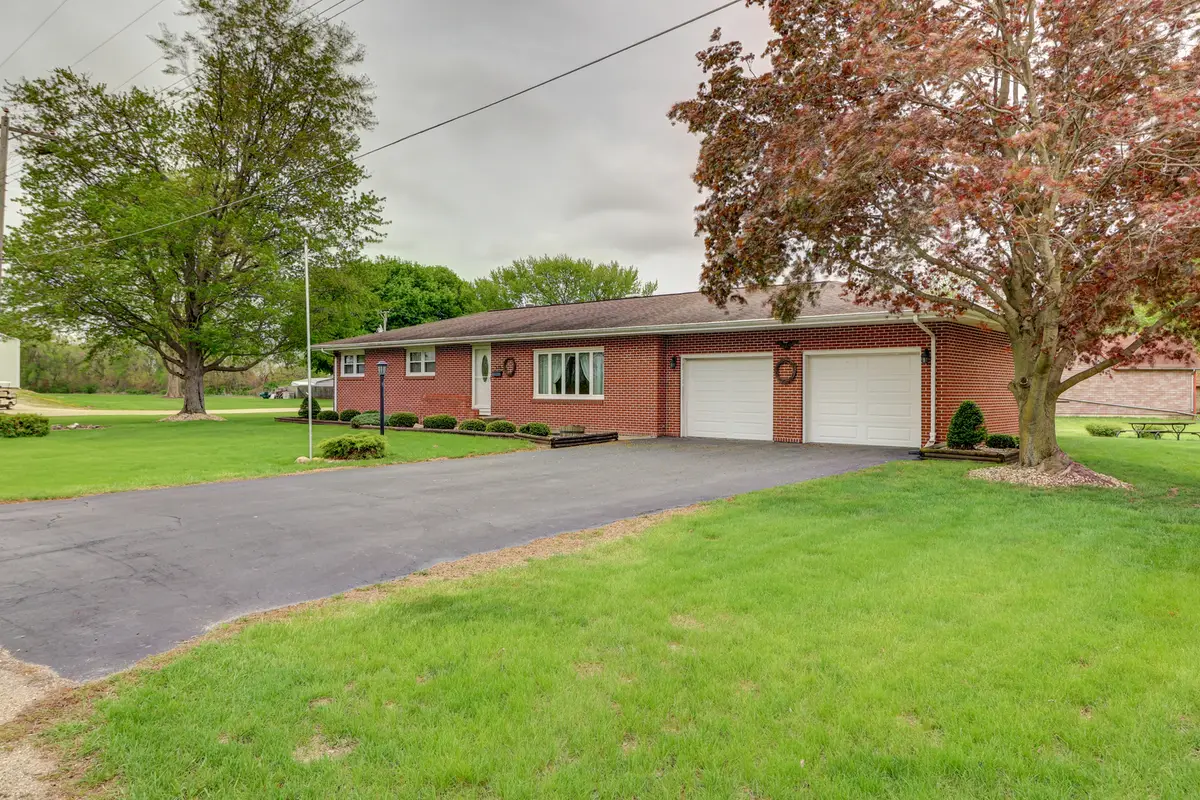 310 E 3rd Street, Tampico, IL 61283 - #1