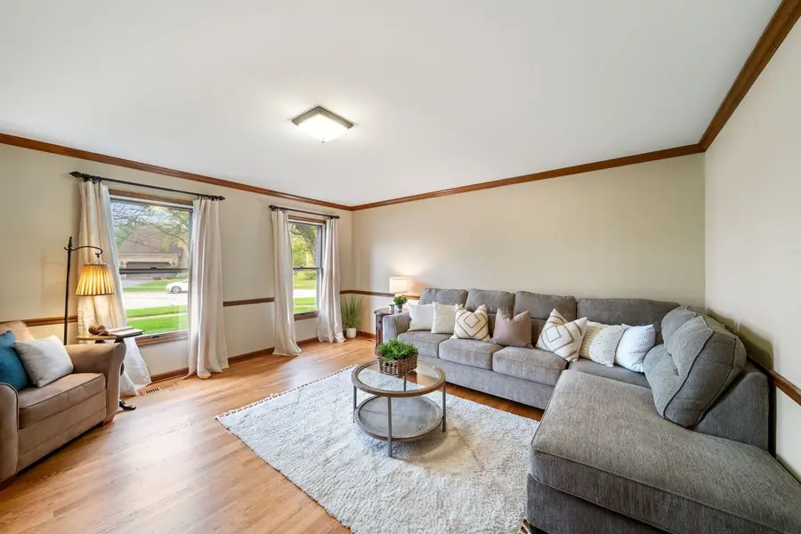 2405 Cimarron Court, Naperville, IL 60565 - #3