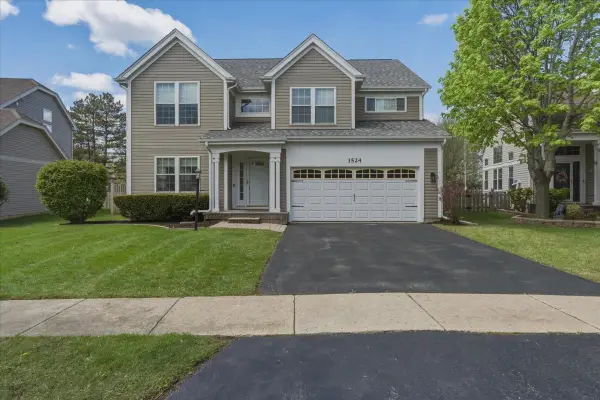 1524 Woodbury Circle, Gurnee, IL 60031