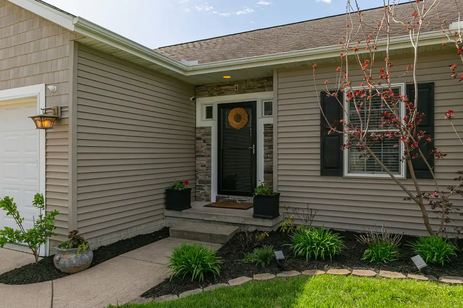 4 Frontier Court, Le Claire, IA 52753 - #3