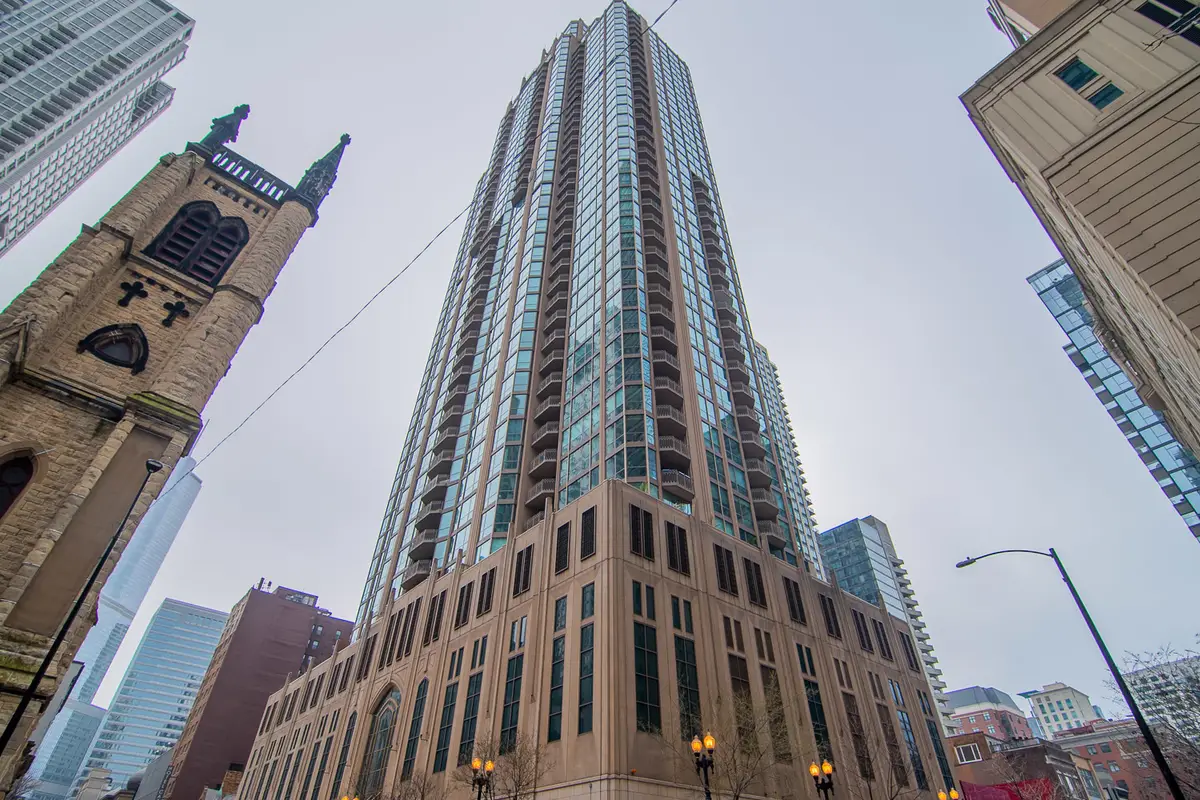 21 E Huron Street #2705, Chicago, IL 60611 - #1