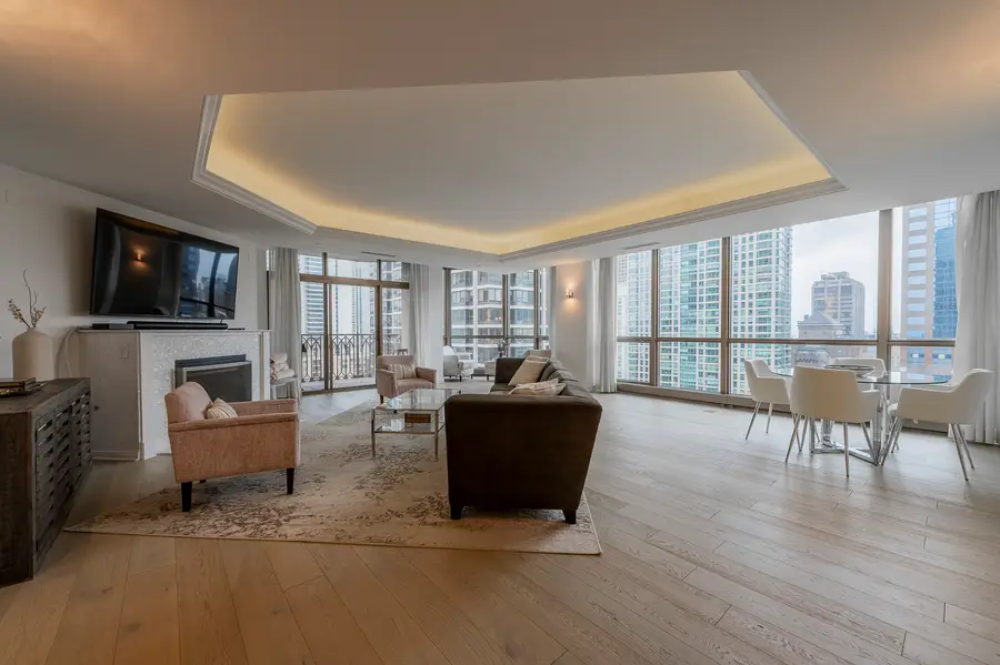 21 E Huron Street #2705, Chicago, IL 60611 - #2