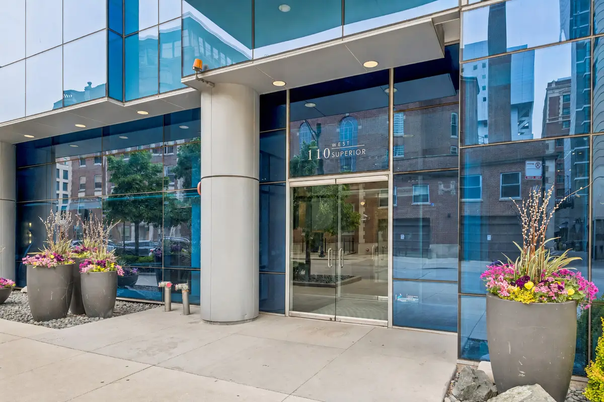 110 W Superior Street #1502, Chicago, IL 60654 - #1