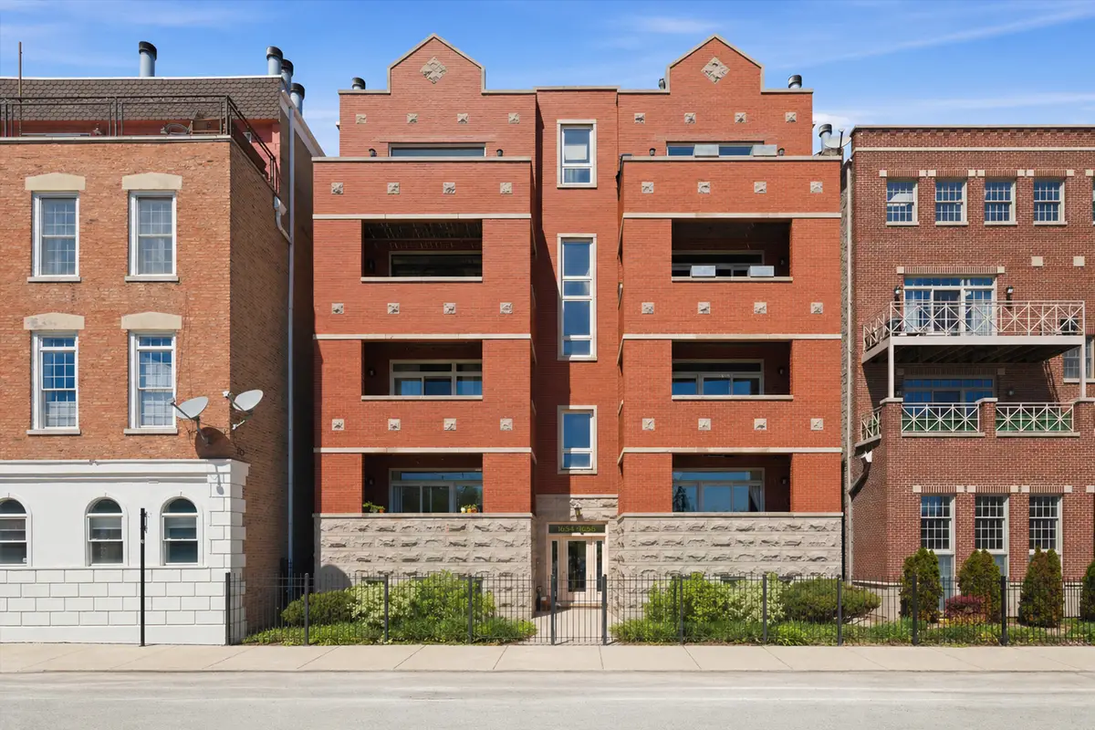 1656 W Augusta Boulevard #3W, Chicago, IL 60622 - #1
