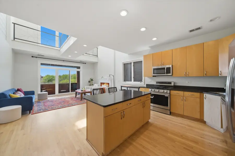1656 W Augusta Boulevard #3W, Chicago, IL 60622 - #2