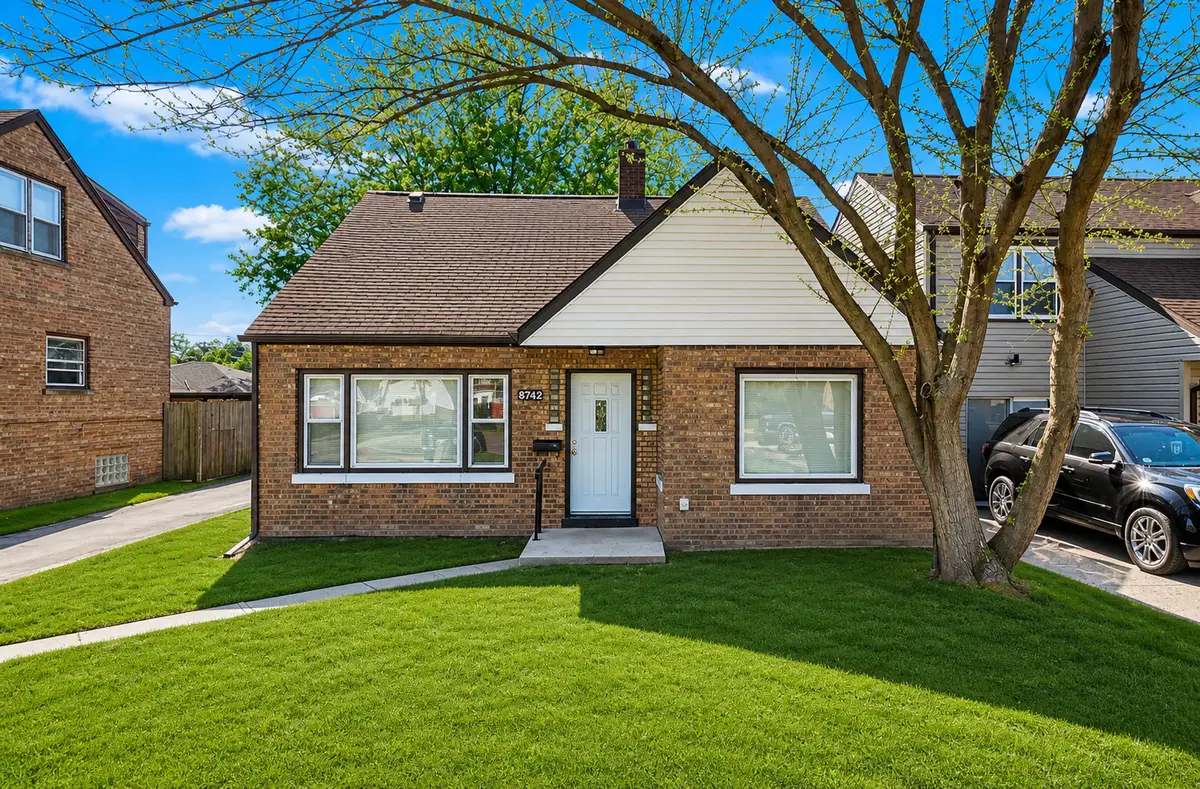 8742 S Washtenaw Avenue, Evergreen Park, IL 60805 - #1