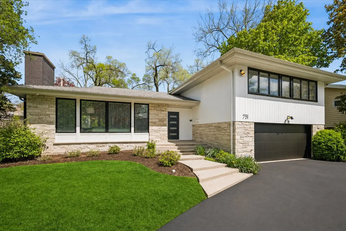 751 Woodridge Lane, Glencoe, IL 60022 - #1