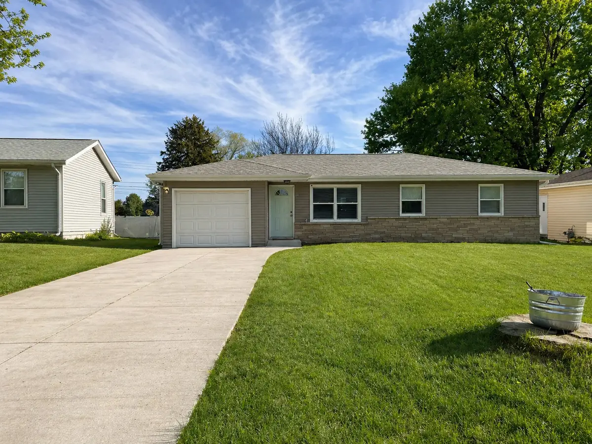 123 Liberty Boulevard, Machesney Park, IL 61115 - #1