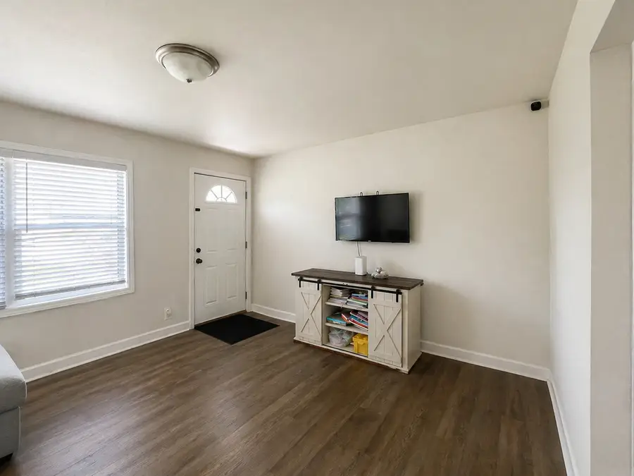 123 Liberty Boulevard, Machesney Park, IL 61115 - #3