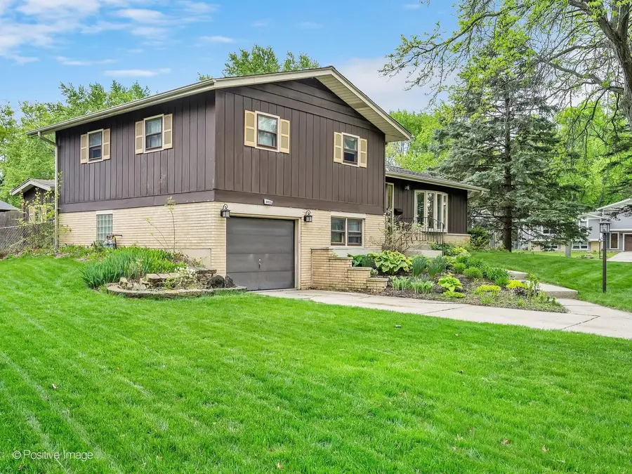 6955 Parkview Drive, Downers Grove, IL 60516 - #2