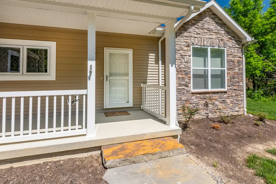 18562 E Hill Street, Mount Vernon, IL 62864 - #3