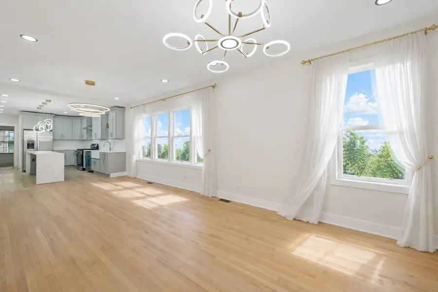 5218 W 55th Street, Chicago, IL 60638 - #3