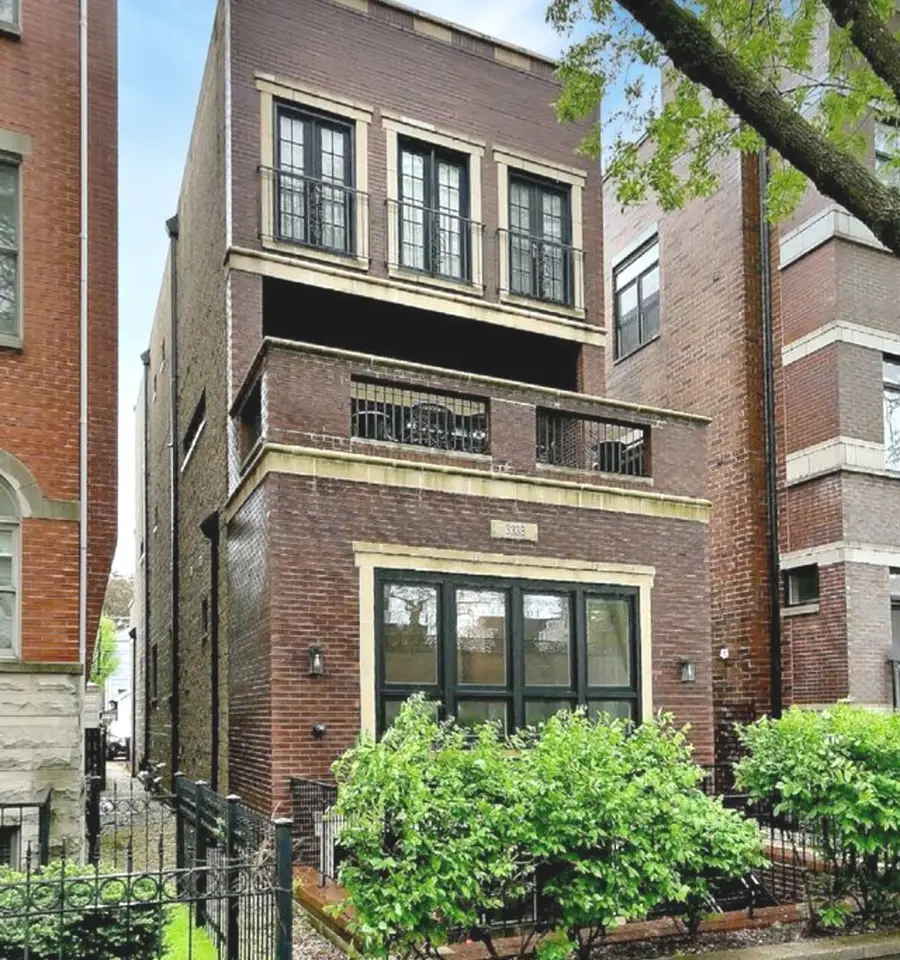 3338 N Damen Avenue #1, Chicago, IL 60618 - #2