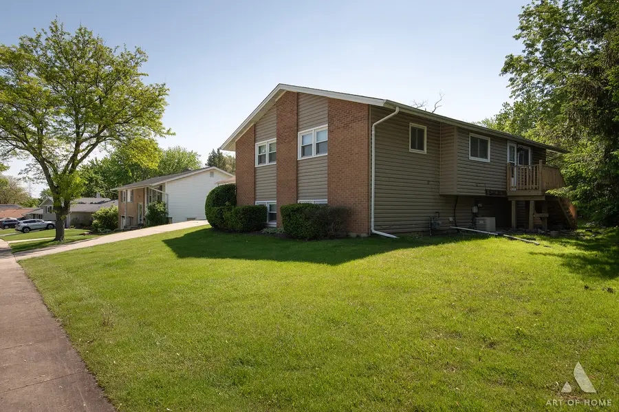 6425 Clark Drive, Woodridge, IL 60517 - #2