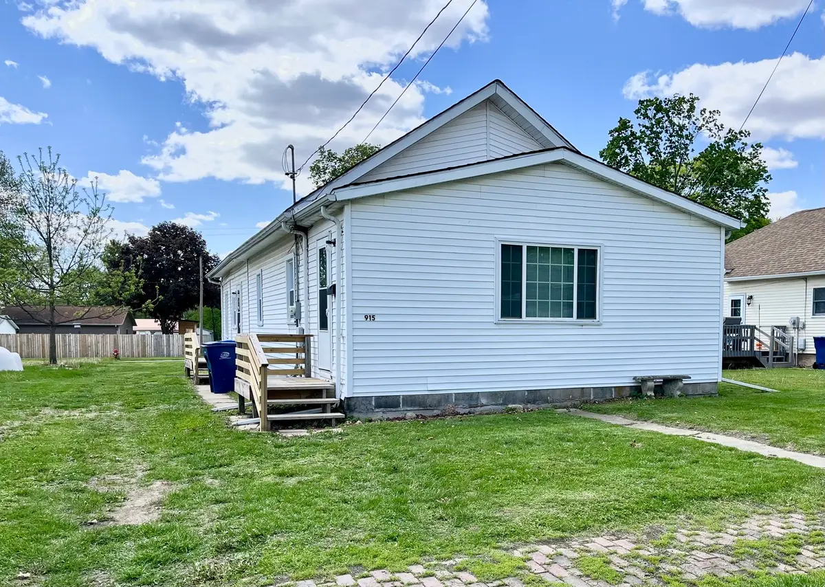 915 Chartres Street, Lasalle, IL 61301 - #1