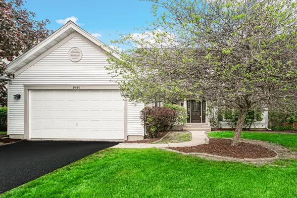 1940 Waverly Lane, Algonquin, IL 60102