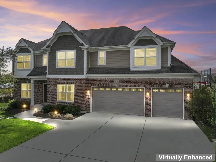 601 Oak Lane, South Elgin, IL 60177 - #2