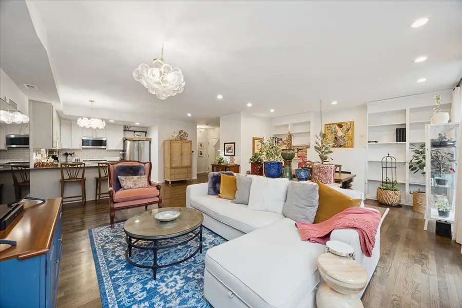 2509 N Milwaukee Avenue #1S, Chicago, IL 60647 - #2
