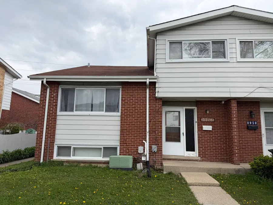 8052 W Lyons Street, Niles, IL 60714 - #2