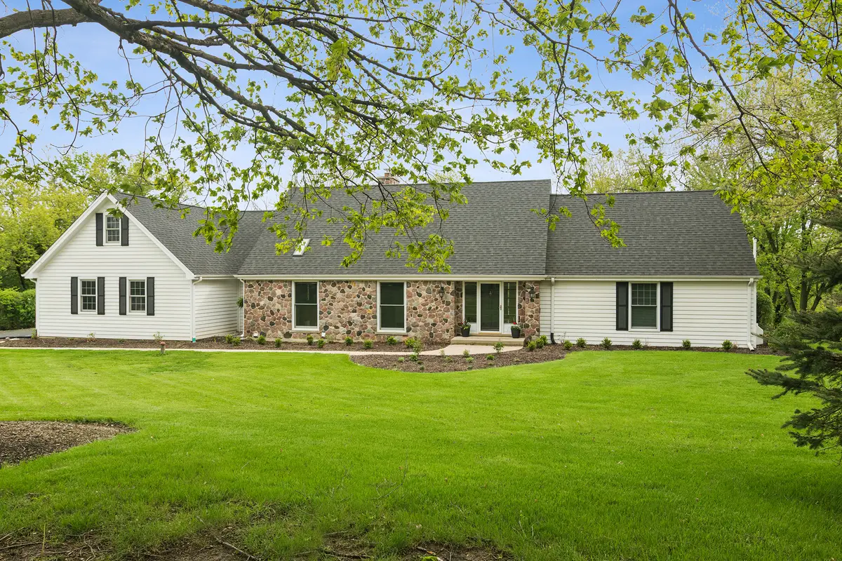 21884 N Andover Road, Kildeer, IL 60047 - #1