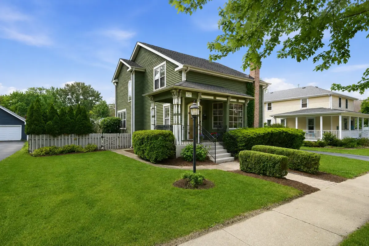 715 Oregon Avenue, West Dundee, IL 60118 - #1