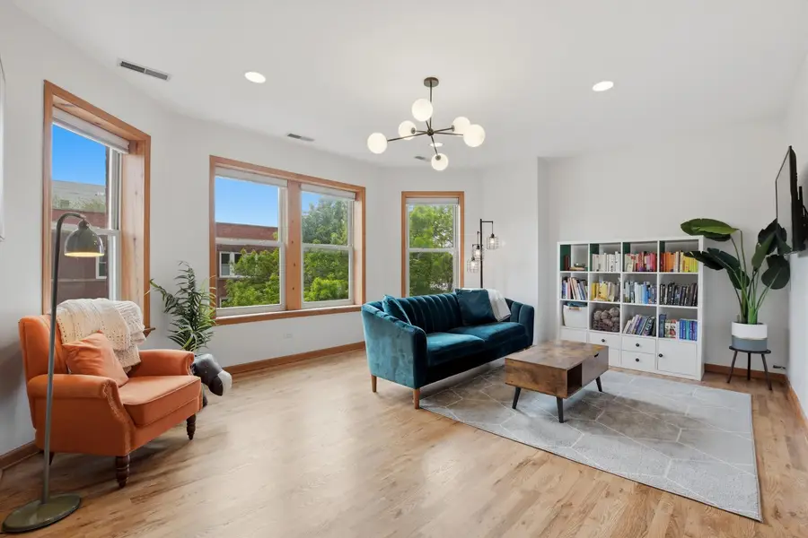 2720 N Sawyer Avenue #3, Chicago, IL 60647 - #2
