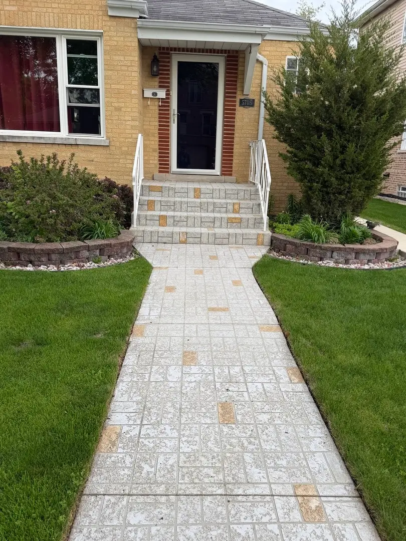 5705 S Nottingham Avenue, Chicago, IL 60638 - #2